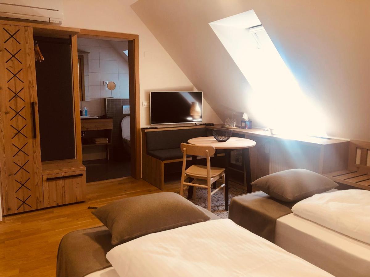 فندق Na Vasi Restavracija In Prenocisca Škofja Loka المظهر الخارجي الصورة